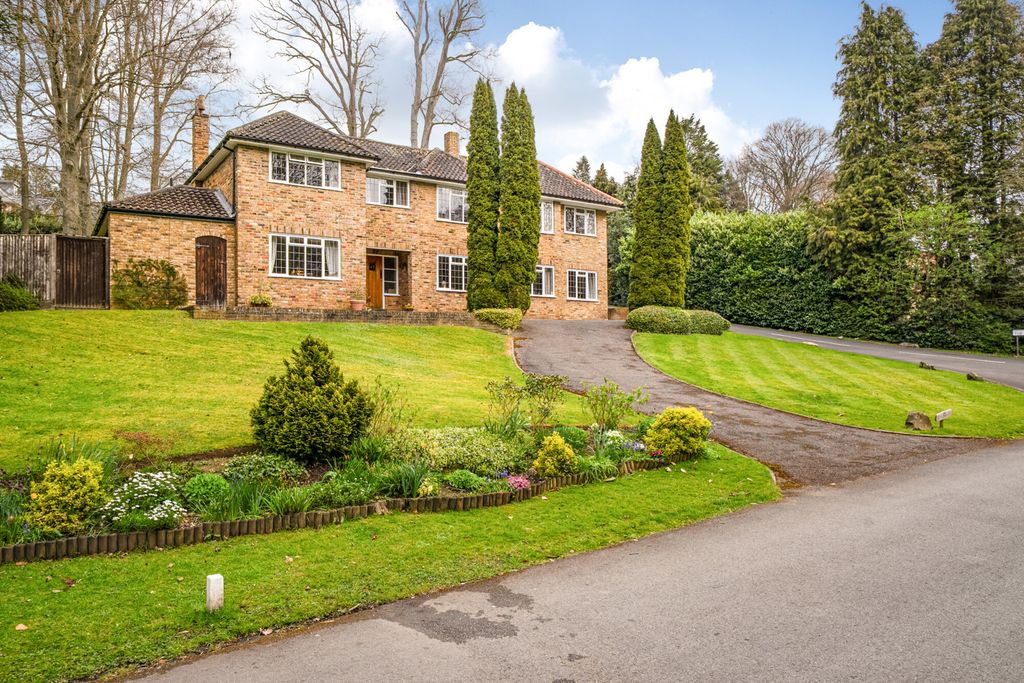 Property photo 1 of 32 1435280-16-69Cb8A...