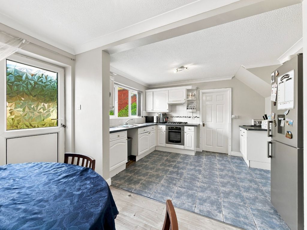 Property photo 3 of 20 5415295