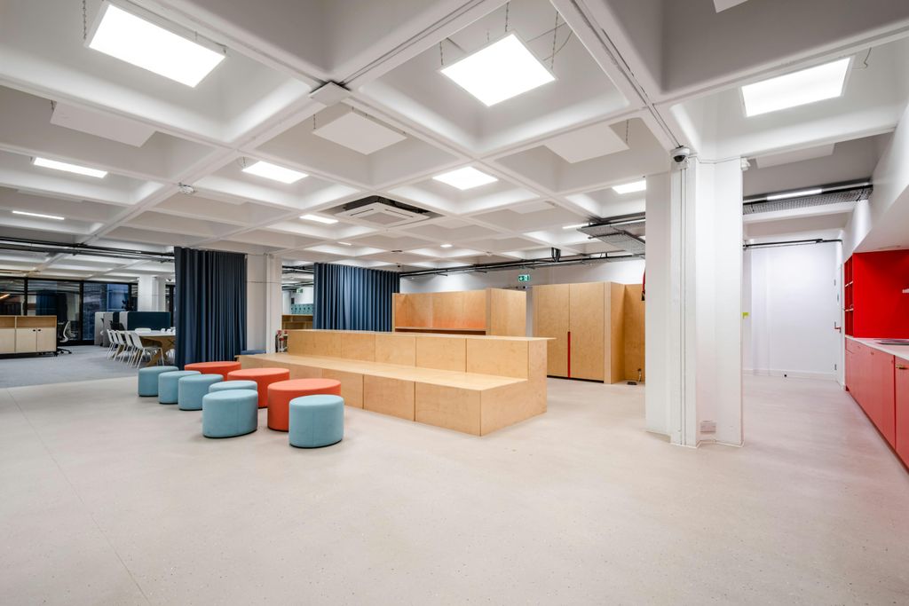 Property photo 2 of 46 Truman - Low Res 25.Jpg