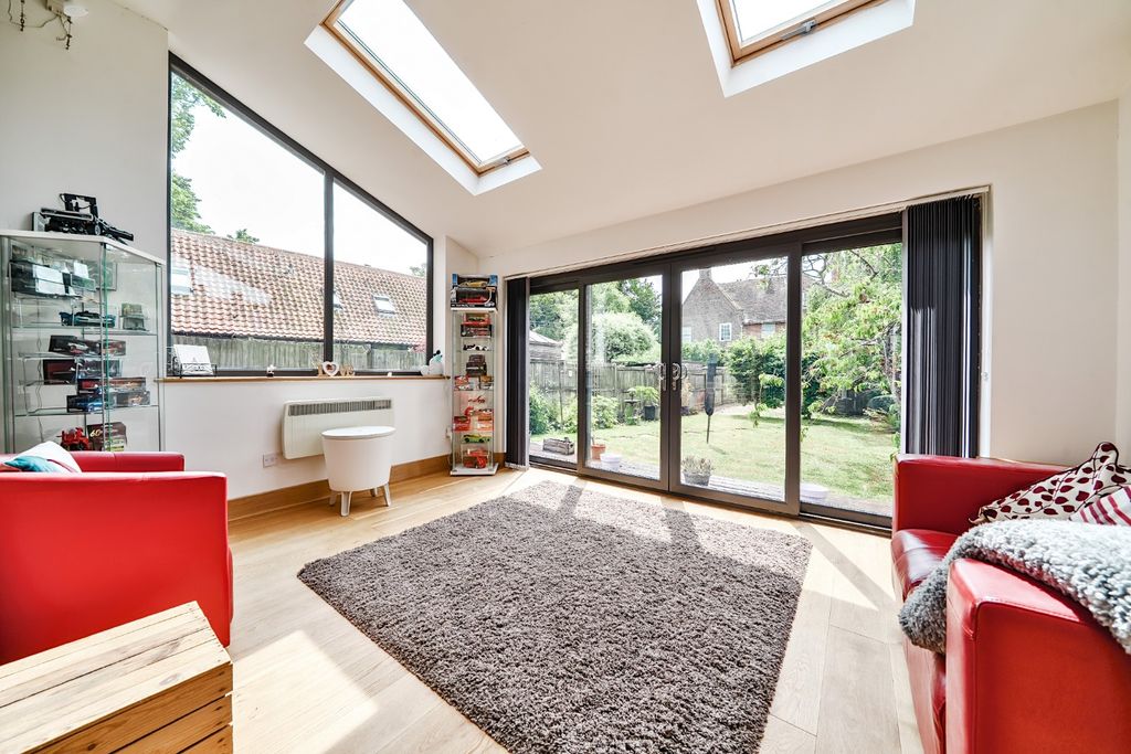 Property photo 3 of 25 4150263