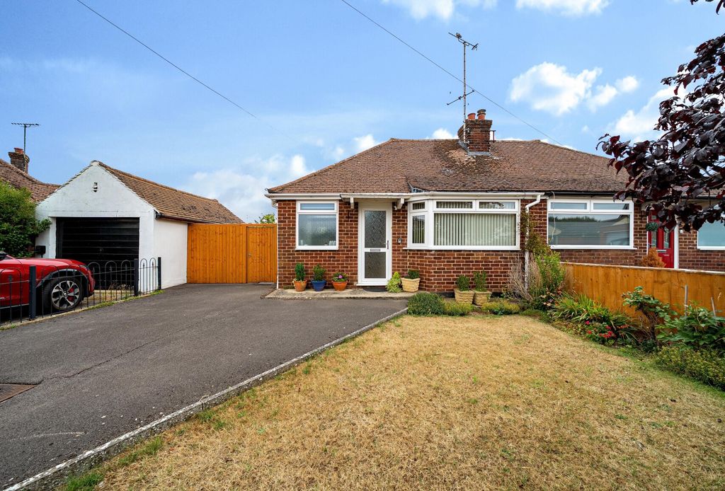 Property photo 1 of 8 1327768-3-6881Fb3...
