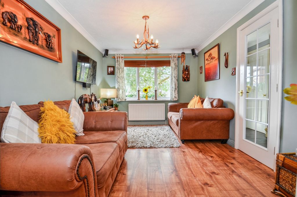 Property photo 2 of 14