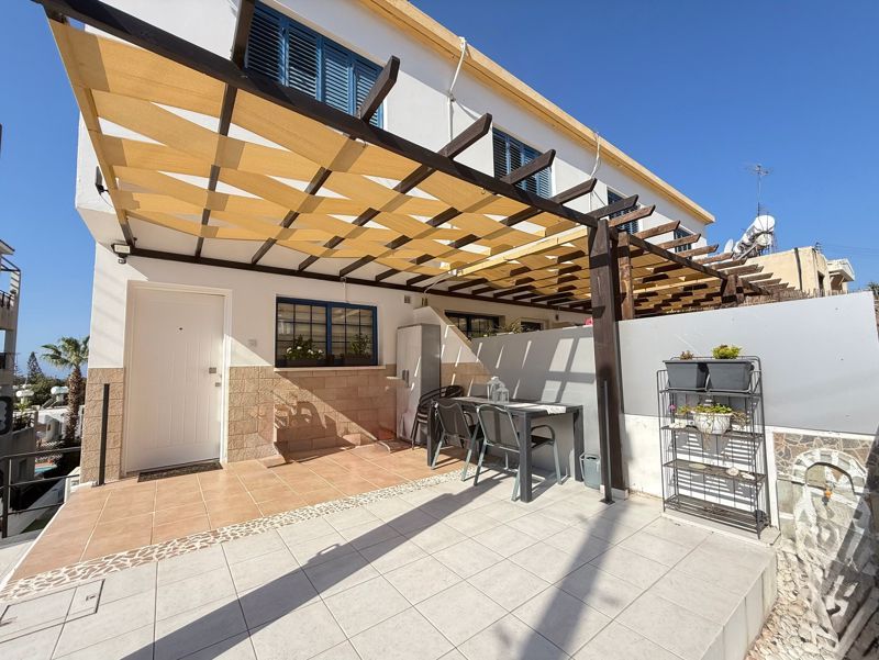 Property photo 2 of 19 Front Terrace