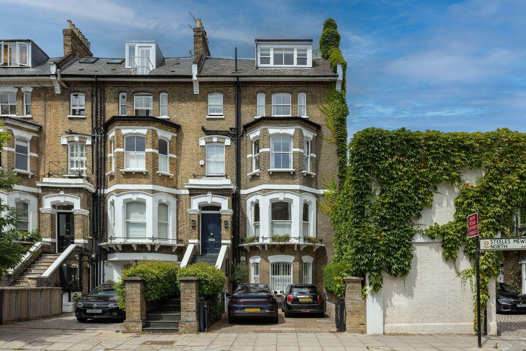 Property photo 1 of 18