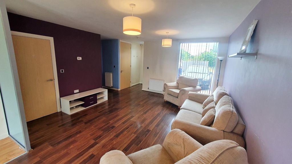 Property photo 2 of 41 Living Room