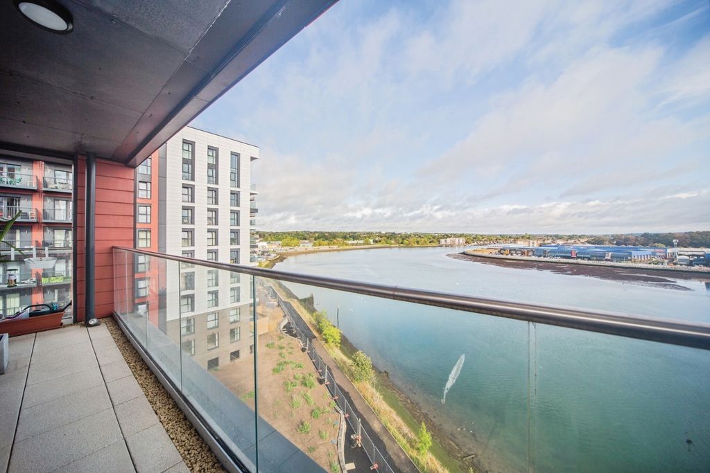 Property photo 1 of 16 Pbox-Img.Jpg
