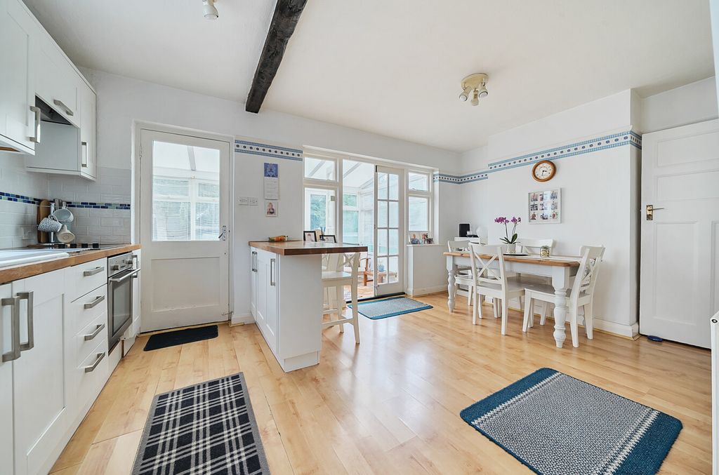 Property photo 2 of 16 1336653-5-689Cb5A...