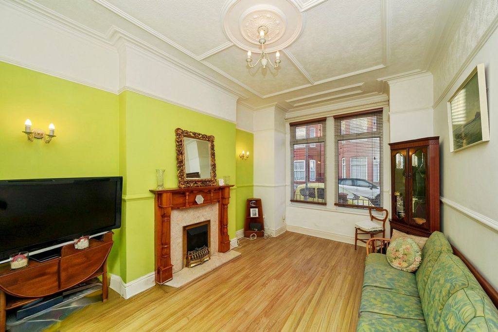 Property photo 2 of 19