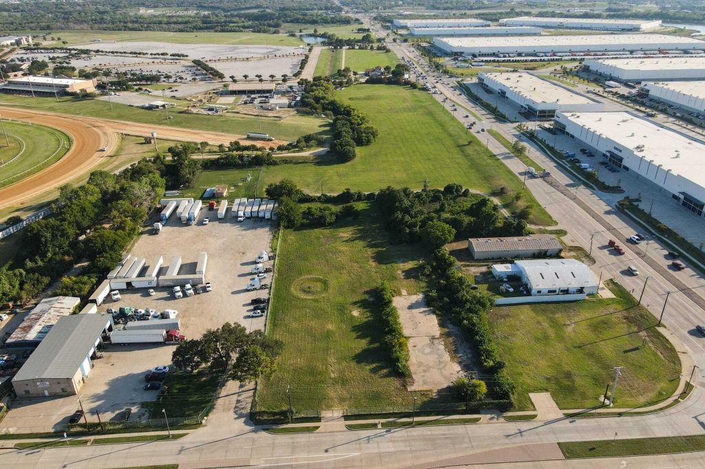 Property photo 2 of 8 <Alttext/>