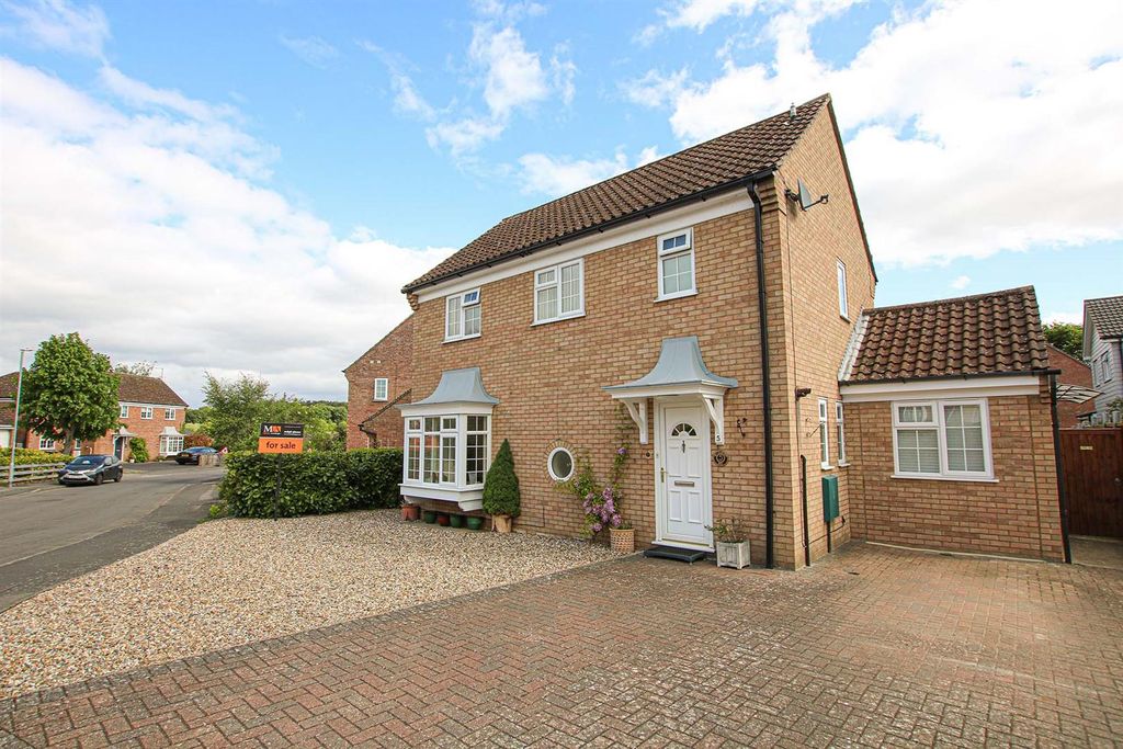 Property photo 1 of 22 Img_9825Fnt.Jpg