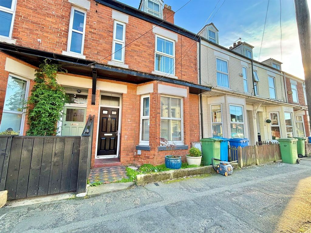 Property photo 1 of 26