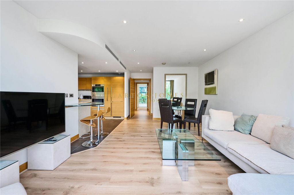 Property photo 3 of 24 Picture No. 48