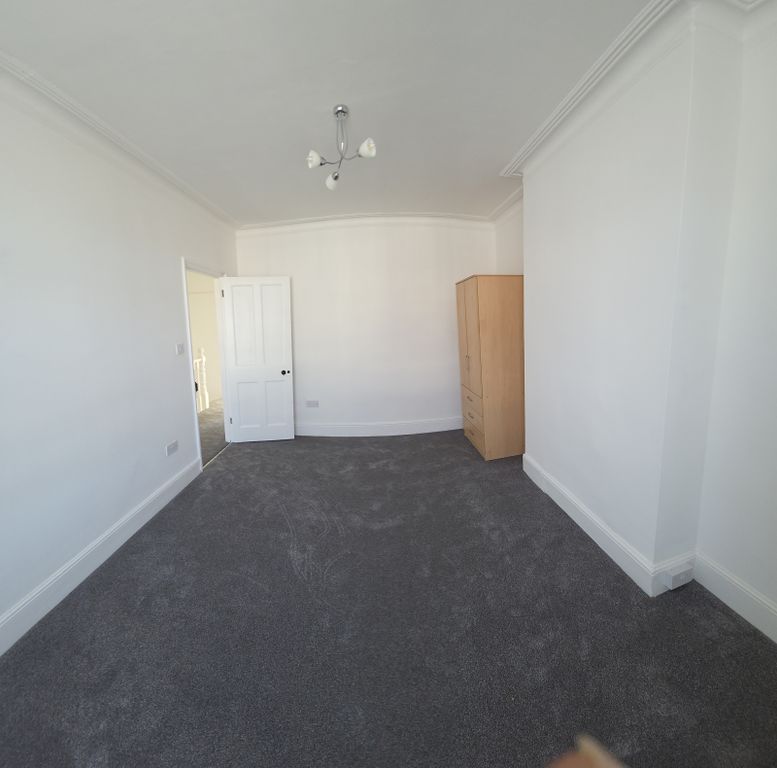 Property photo 3 of 11 Gallery