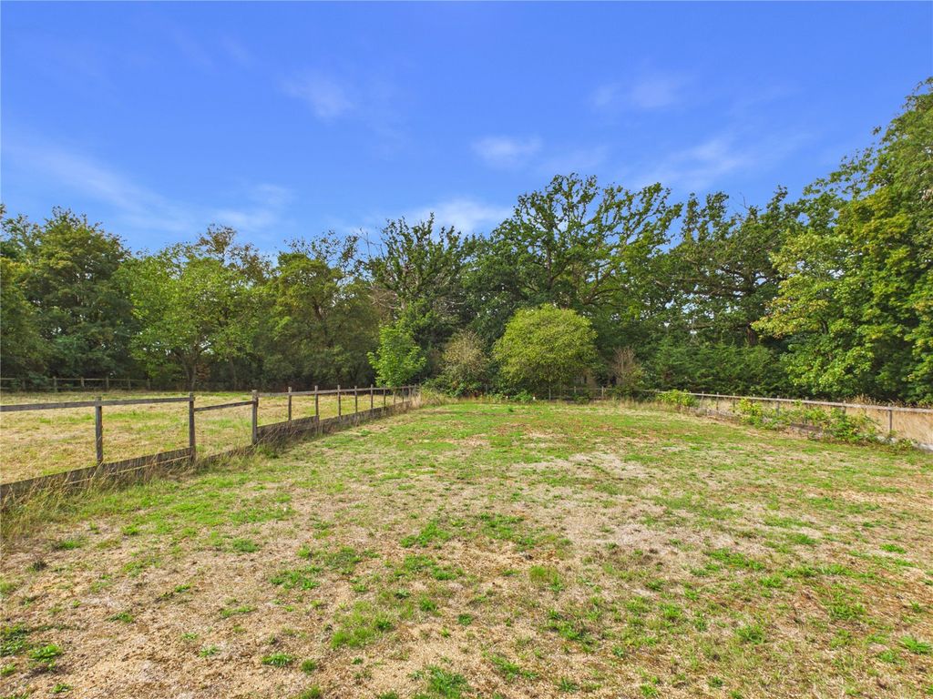 Property photo 2 of 16 Picture No. 02