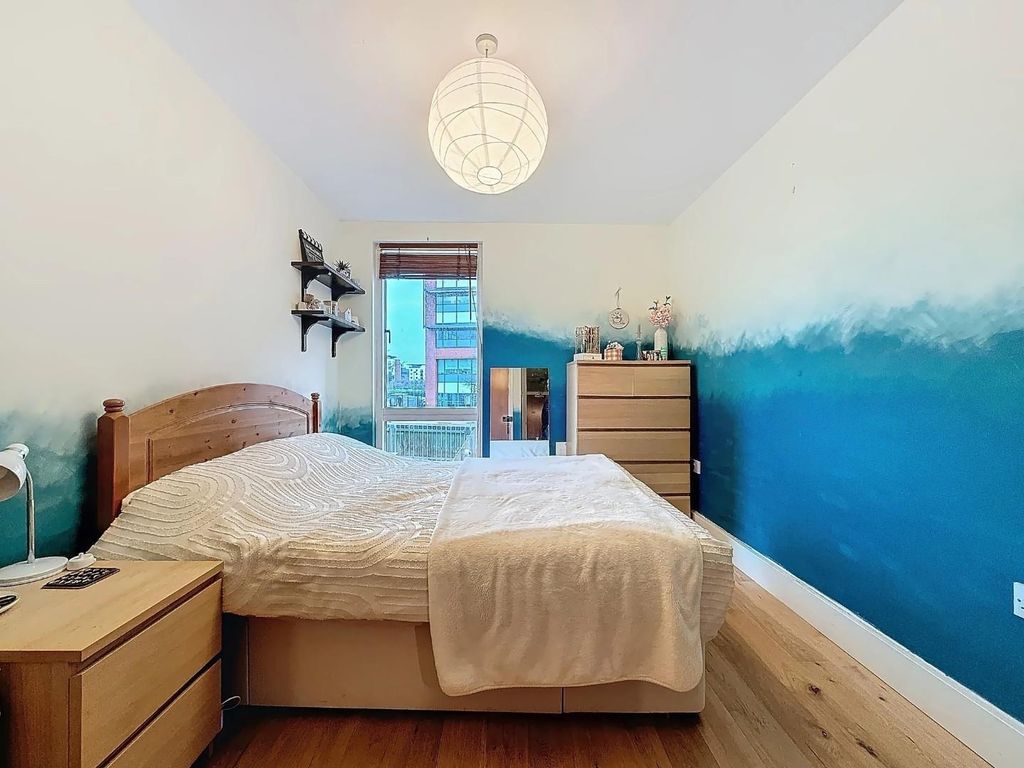 Property photo 1 of 16 Double Bedroom
