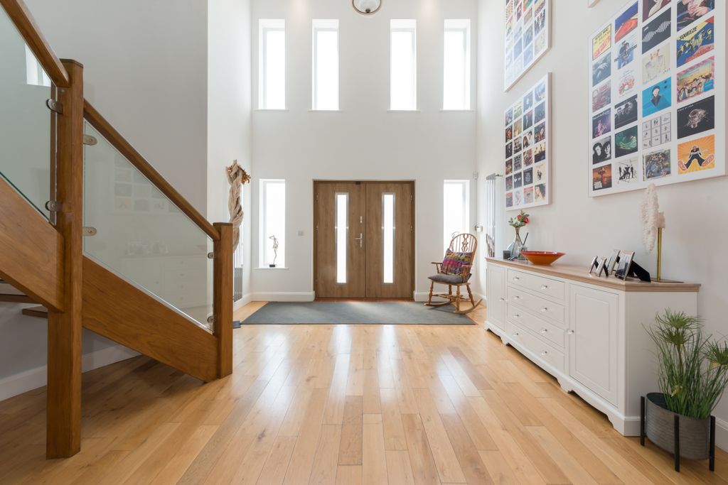 Property photo 2 of 55 233Rec-22