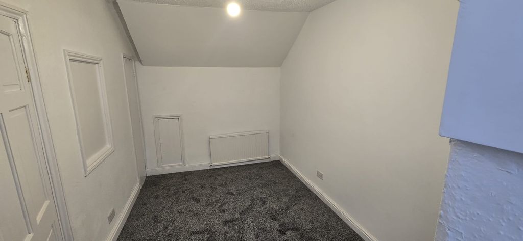 Property photo 2 of 19 Photo 1