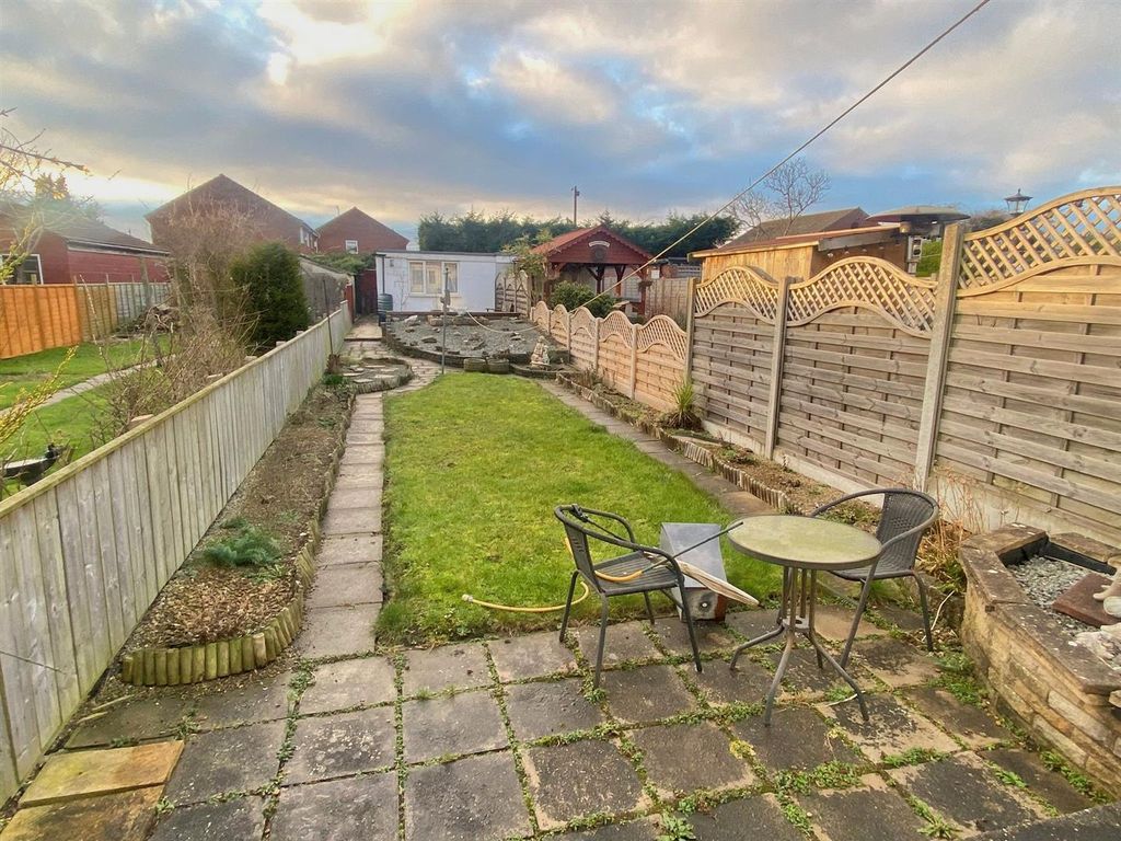 Property photo 2 of 16