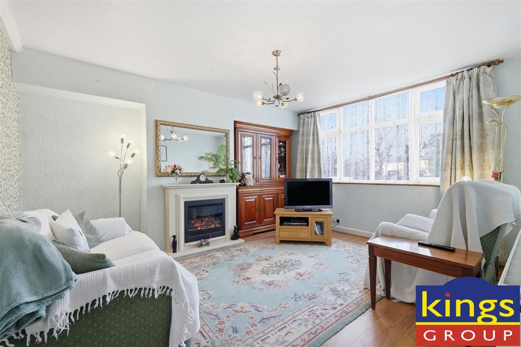 Property photo 2 of 19