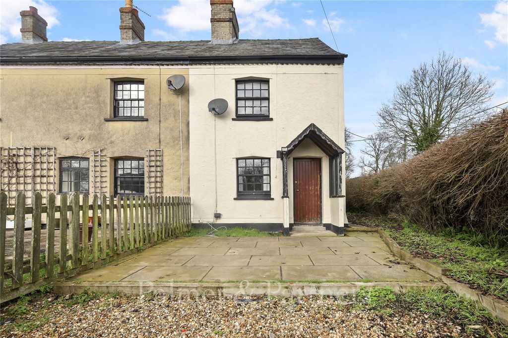 Property photo 1 of 11 External