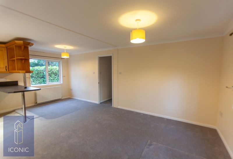 Property photo 3 of 10 Photo 6