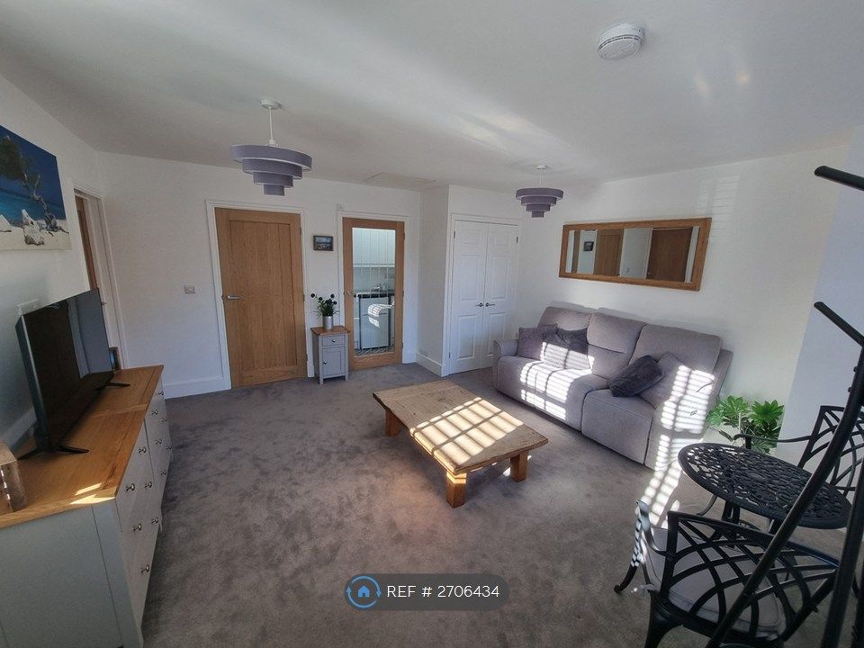 Property photo 3 of 14 Lounge Diner