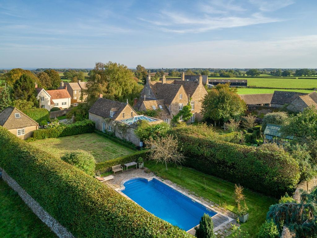 Property photo 3 of 32 Image