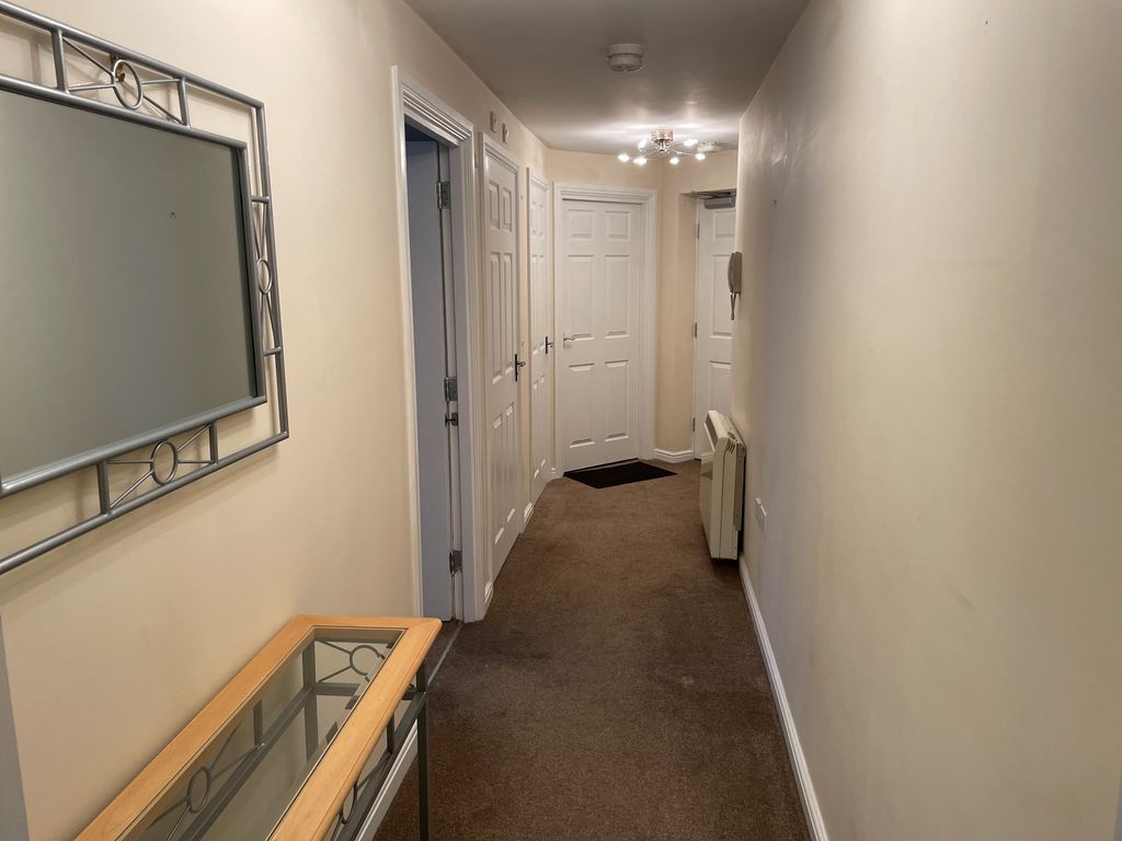 Property photo 3 of 12