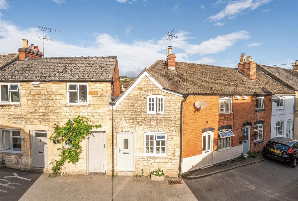 Property photo 1 of 13 Front