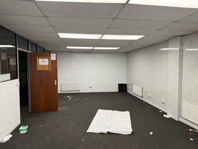 Property photo 3 of 6 Photo 4