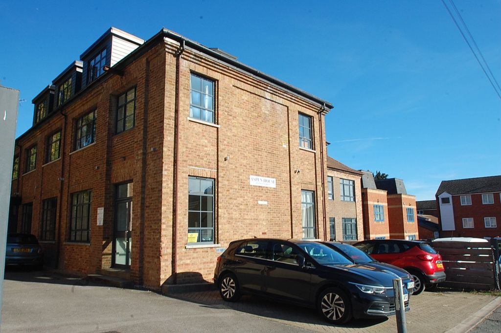 Property photo 3 of 7 Front