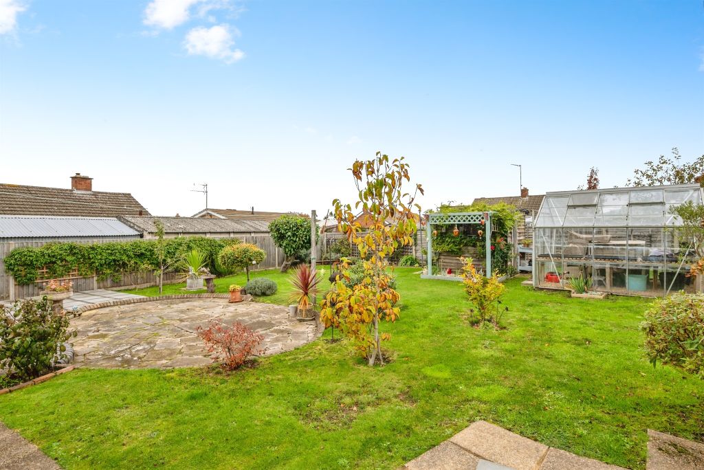 Property photo 3 of 17