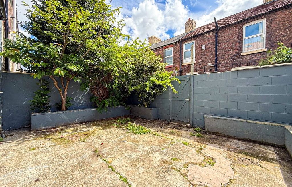 Property photo 3 of 16 Picture No. 03