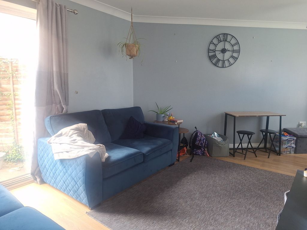 Property photo 3 of 8 Lounge Diner