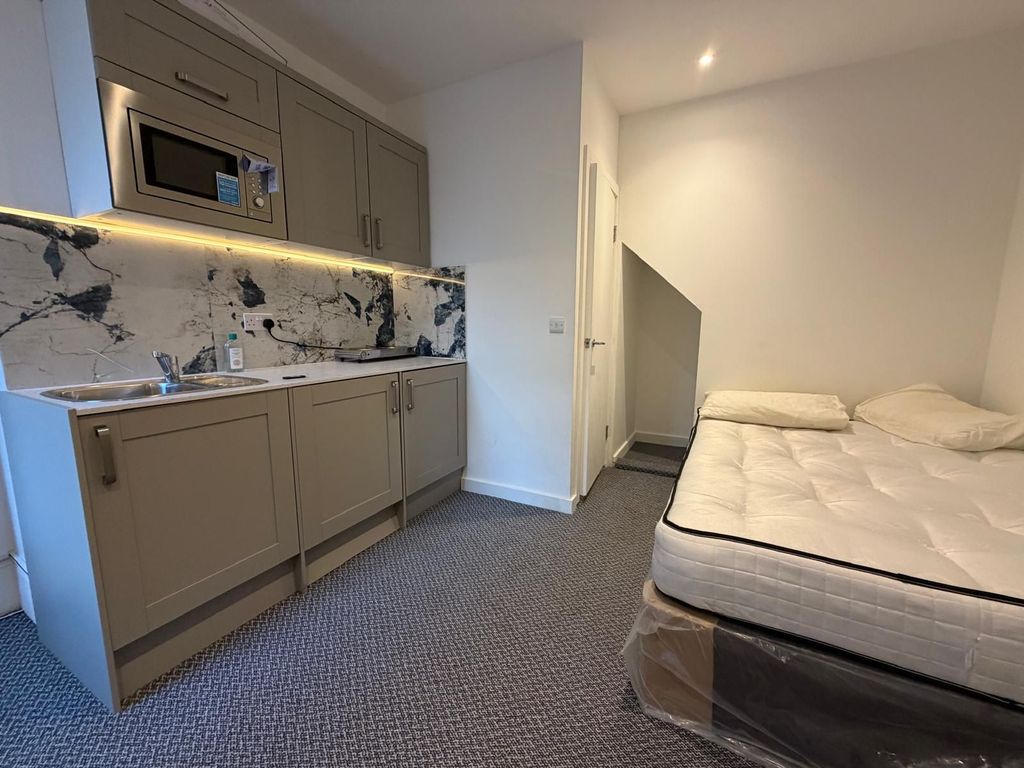 Property photo 2 of 3