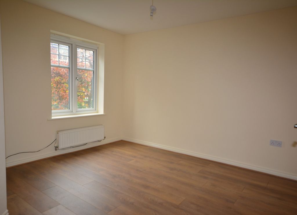 Property photo 2 of 15 Dining Room