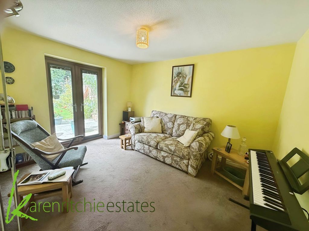 Property photo 3 of 19