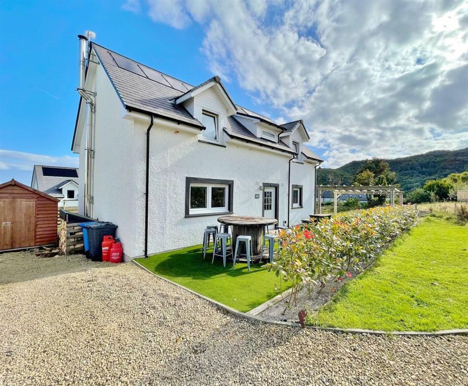 Property photo 1 of 37 Rear Garden