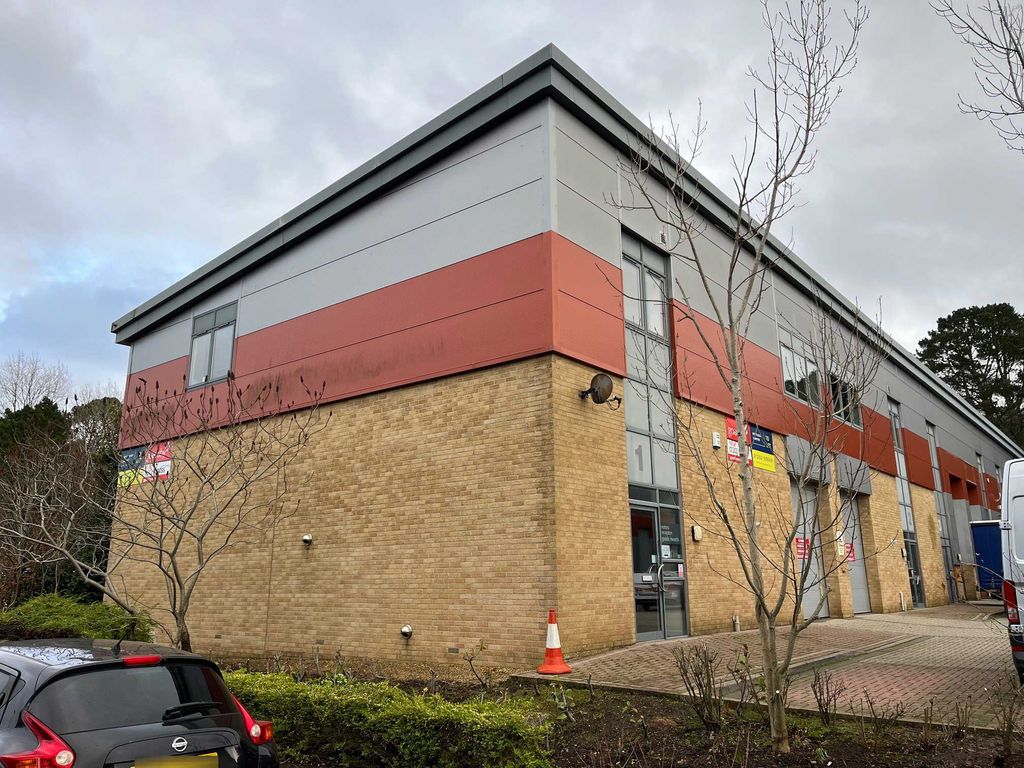 Property photo 2 of 6