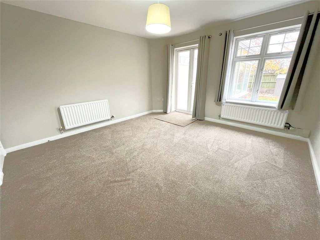 Property photo 2 of 15 Picture No. 05