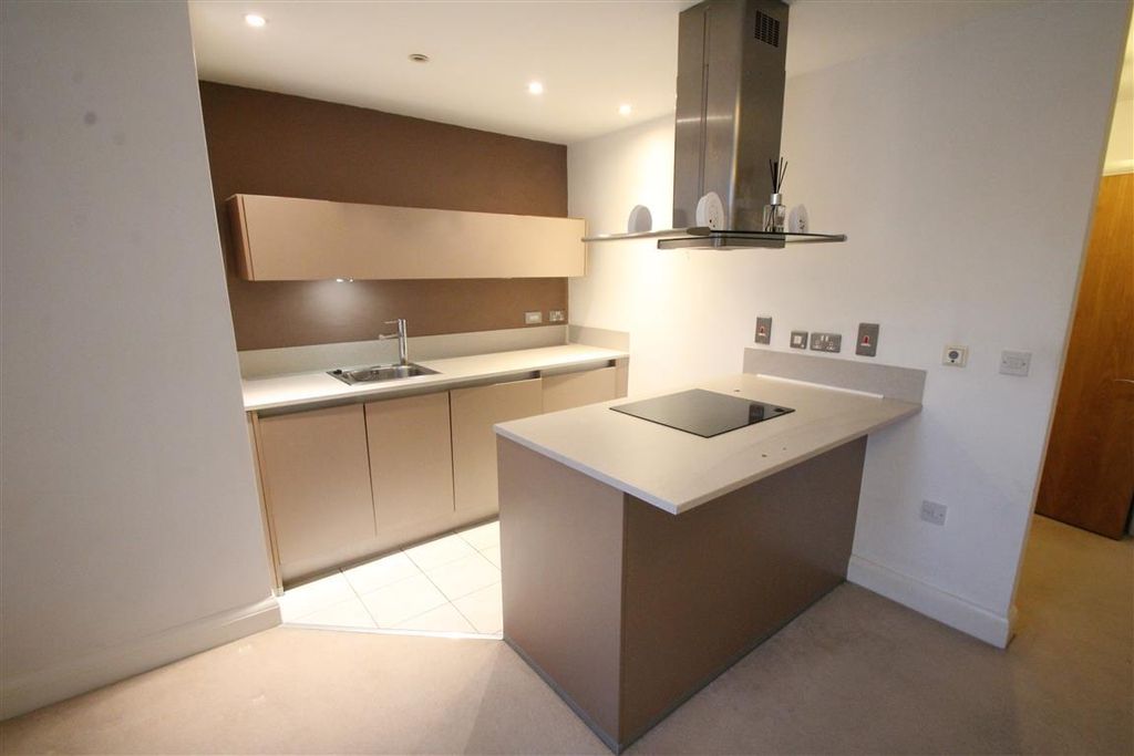 Property photo 2 of 6 Kitchen