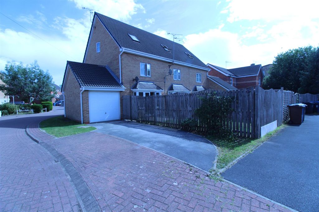 Property photo 2 of 17 Img_1561.Jpg