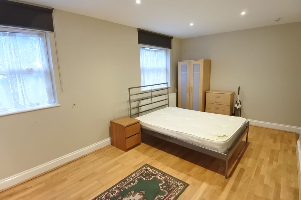 Property photo 2 of 5