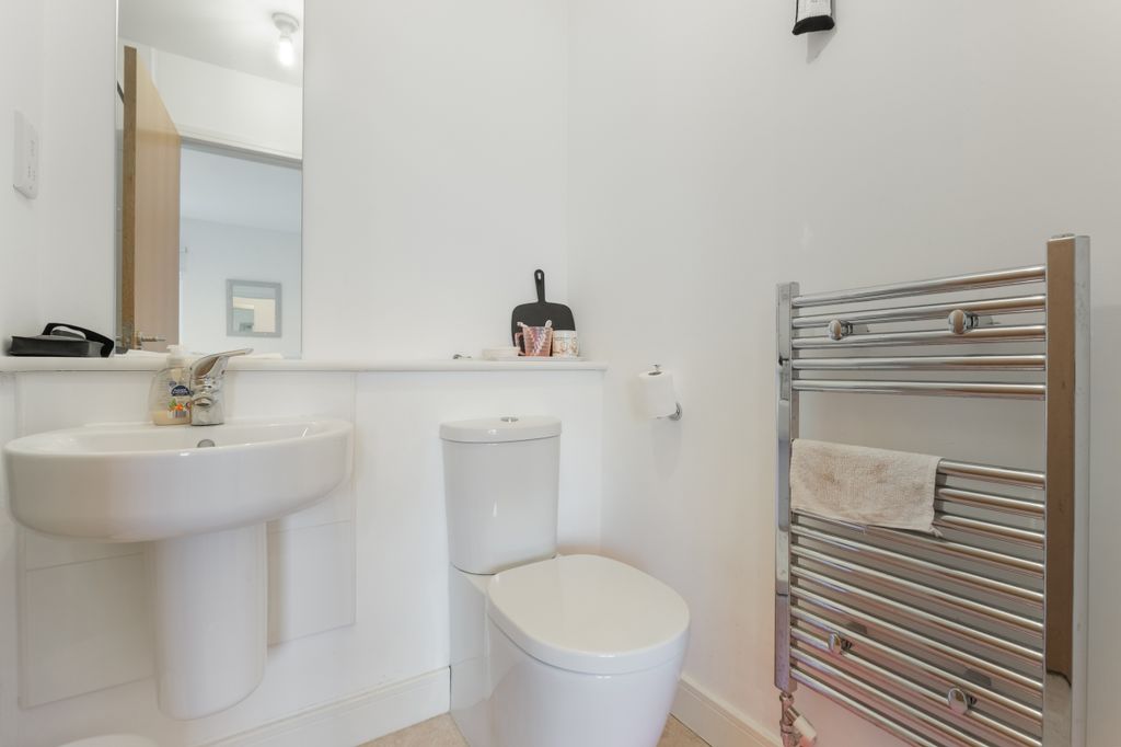 Additional image 11 of 2 bed flat for saleCraigend Circus, Anniesland, Glasgow G13