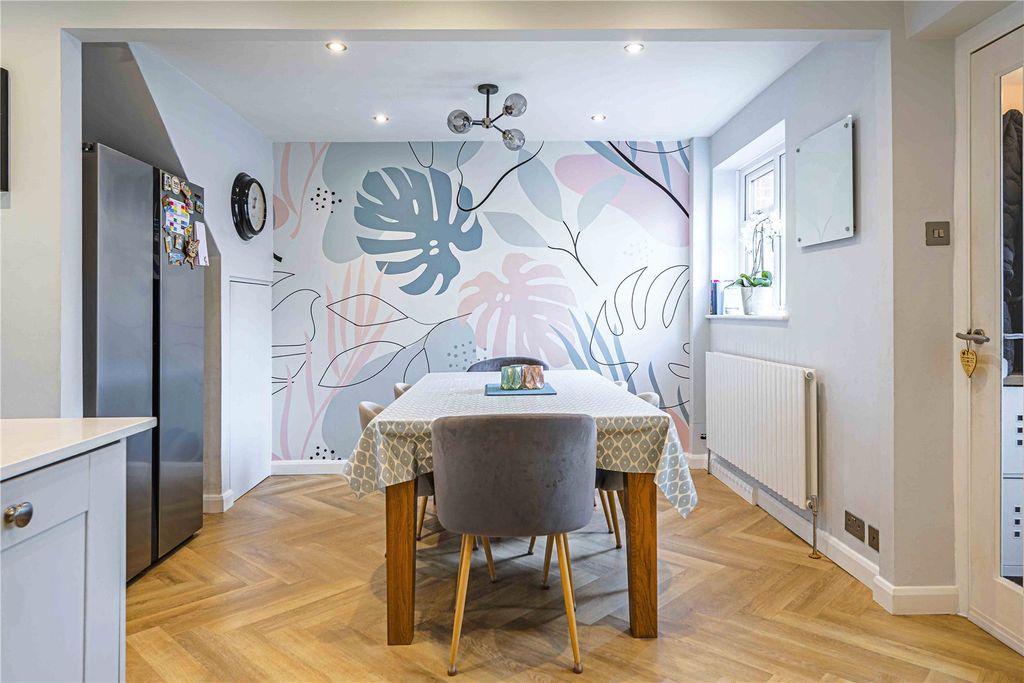 Property photo 3 of 17 Picture No. 10