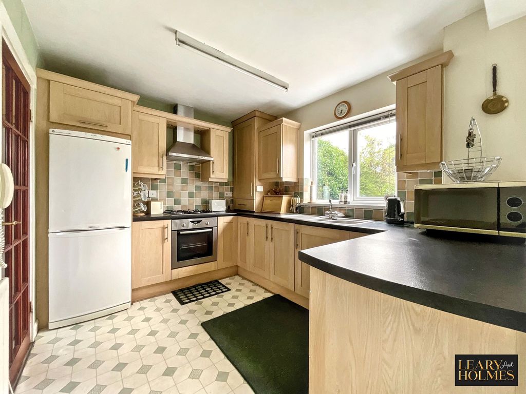 Property photo 3 of 36