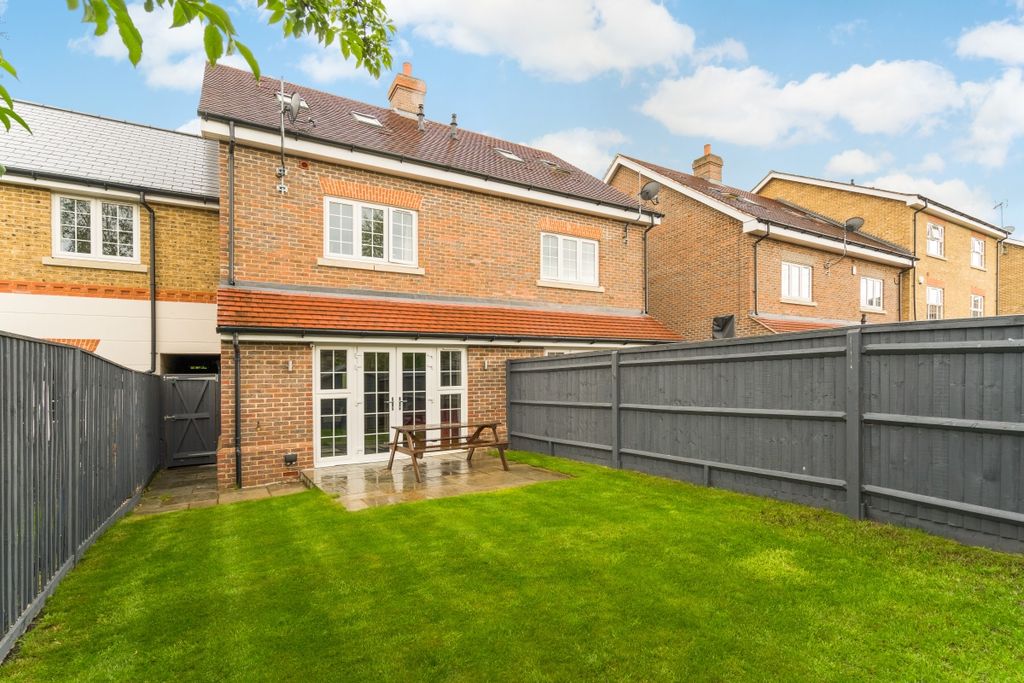 Property photo 2 of 15