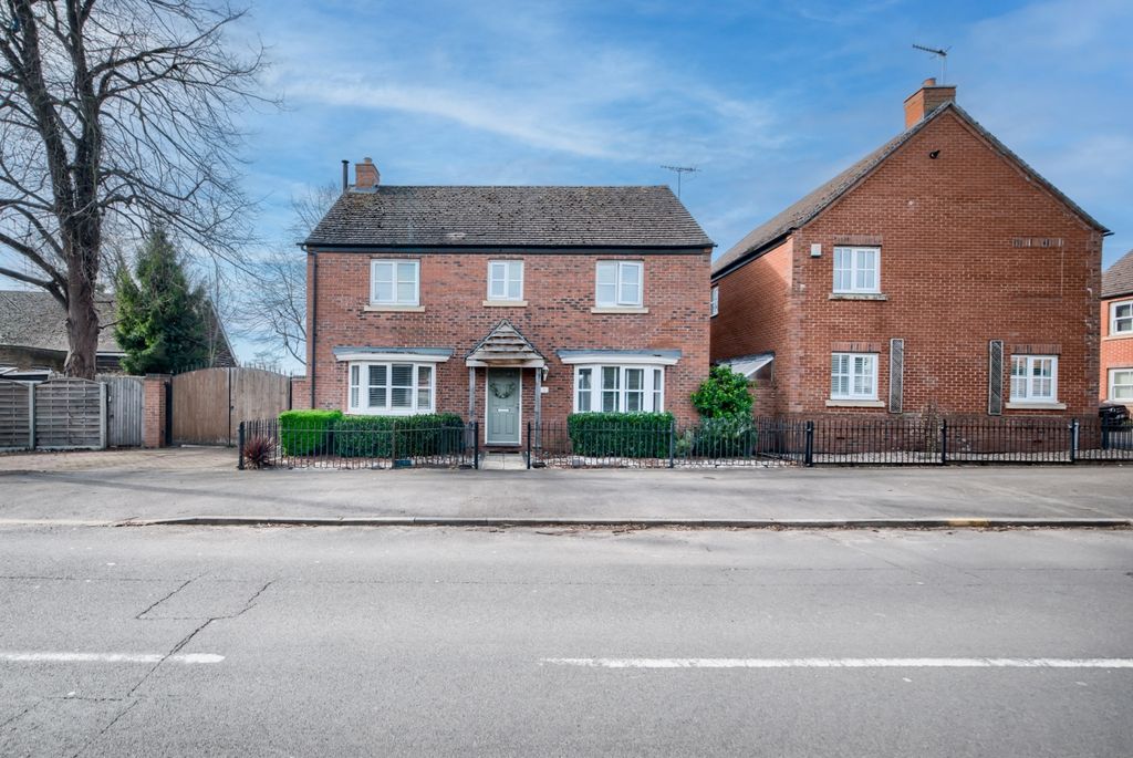 Property photo 3 of 29 Xh2A6837-Hdr(3)-Edit