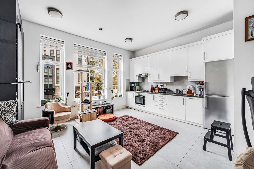 Property photo 1 of 9 (Main)