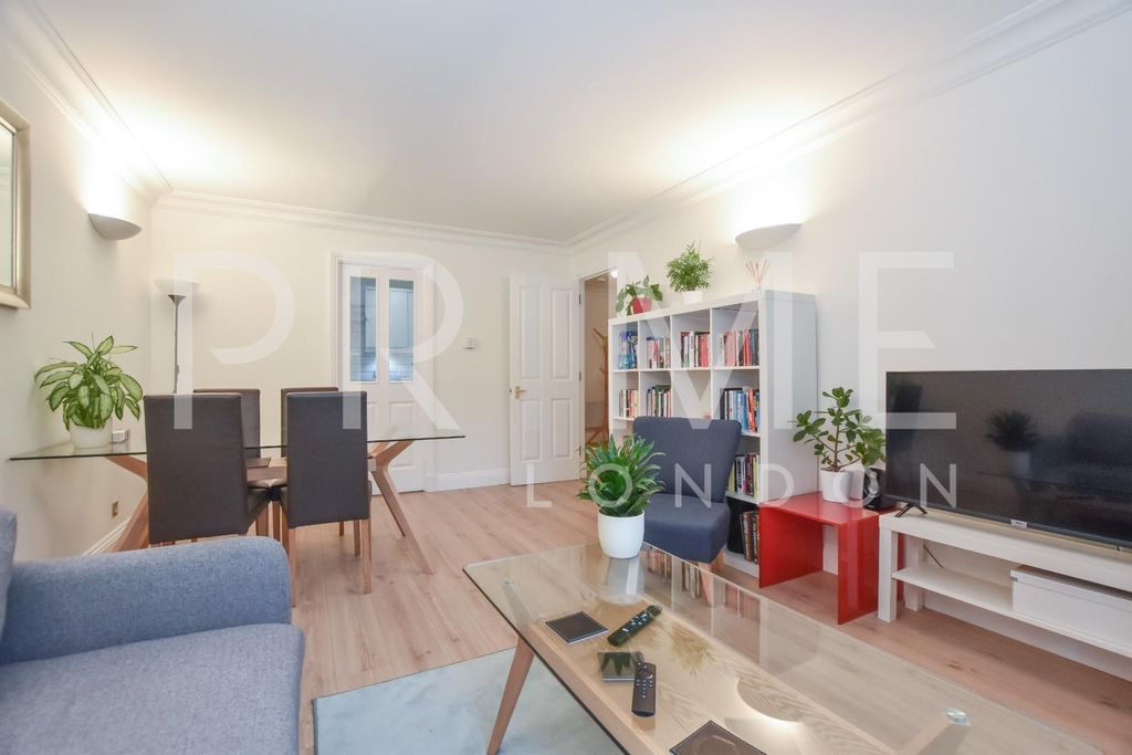 Property photo 2 of 17 Fp12.Jpg